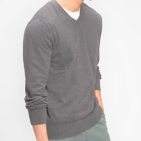 Gap men's gray v-neck sweater - Picture 1 of 8